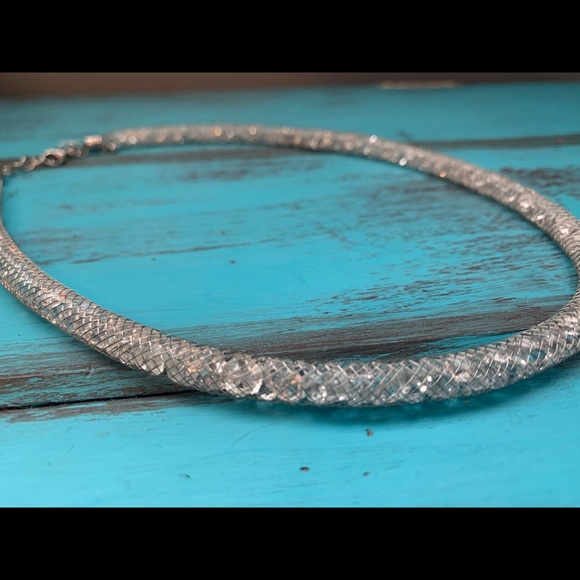 Beautiful crystal necklace - Picture 2 of 2